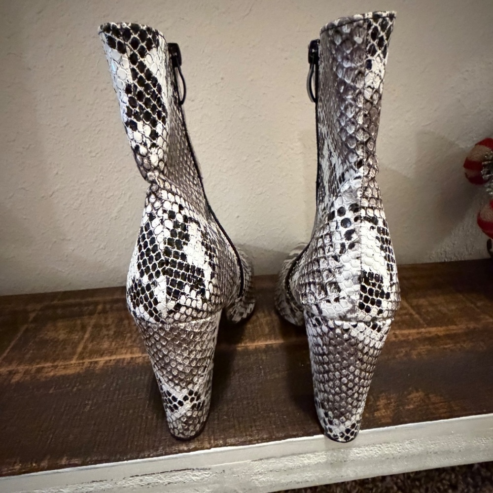 Snakeskin Booties, Sz 38, EUC - Picture 4 of 6